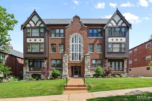 apt-3e-7521 Byron Pl, Saint Louis, MO, 63105-2716 | Card Image
