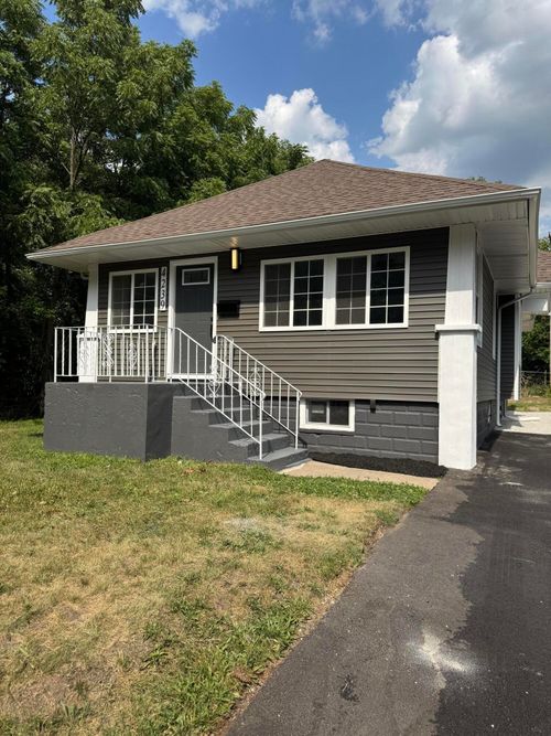 4239 Carolina St, Gary, IN, 46409-2209 | Card Image