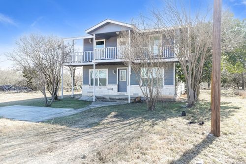 414 Medina Dr, Bandera, TX, 78003-4297 | Card Image