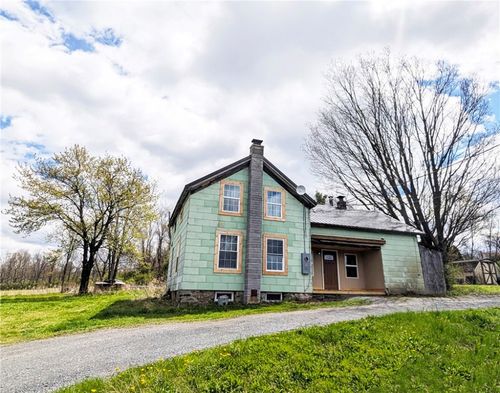 151 Protts Hill Rd, Newfield, NY, 14867-9335 | Card Image