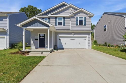8629 Chapin St, Norfolk, VA, 23503-5425 | Card Image
