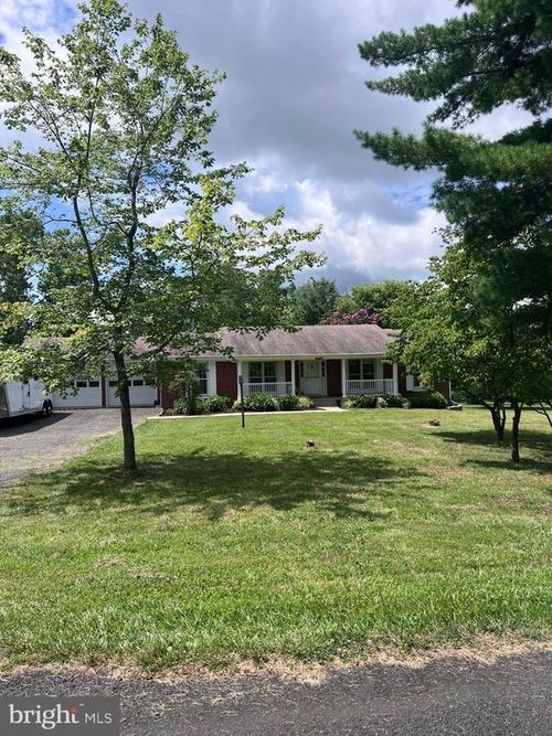 5377 Colt Dr, Broad Run, VA, 20137-2006 | Card Image