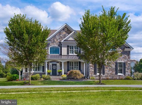 307 Greenbank Ln, NEWTOWN SQUARE, PA, 19073-4448 | Card Image