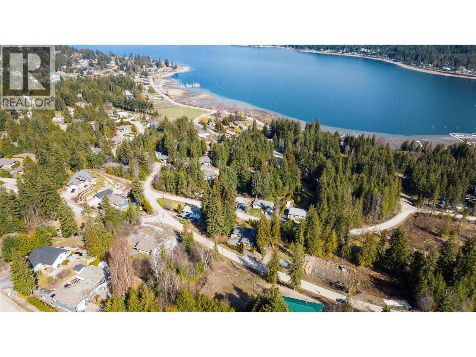 Land in Blind Bay 4