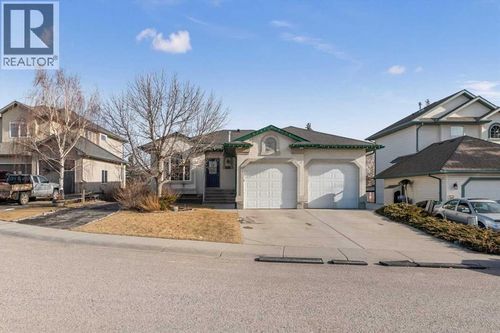 122 W Terrace Pl, Cochrane, AB, T4C1S2 | Card Image