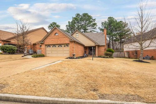 8785 Cedar Mills Cir, Cordova, TN, 38016-6179 | Card Image