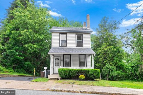 410 10th St, Upland, PA, 19015-3000 | Card Image