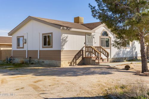 16784 Serrano St, Mojave, CA, 93501-1141 | Card Image