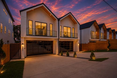 1845 Pollard St, Dallas, TX, 75208-8113 | Card Image