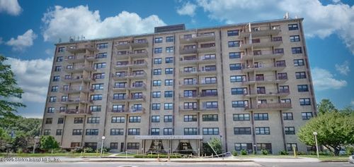 7m-1000 Clove Rd, Staten Island, NY, 10301-3647 | Card Image