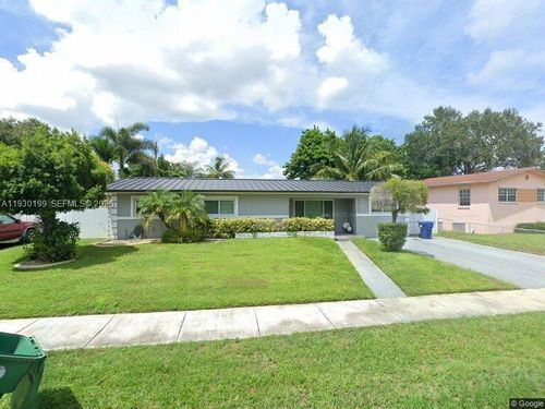 18730 Nw 8th Ave, Miami Gardens, FL, 33169-3810 | Card Image