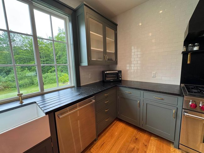 81 Pine Tree Ln, House other with 4 bedrooms, 3 bathrooms and null parking in Manchestr Ctr VT | Image 30