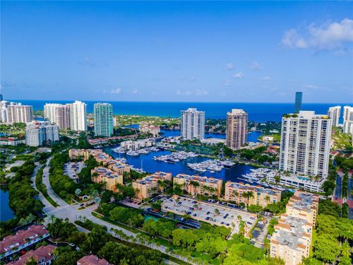 6307-19655 E Country Club Dr, Aventura, FL, 33180-4803 | Card Image