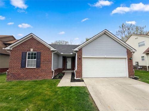 5988 Treetops Dr, Romulus, MI, 48174-6426 | Card Image