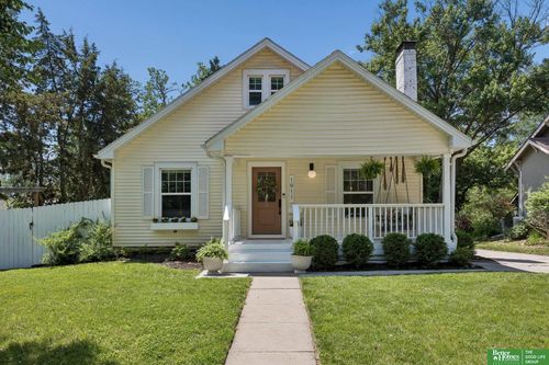 1911 Lake Street, Lincoln, NE, 68502 | Card Image
