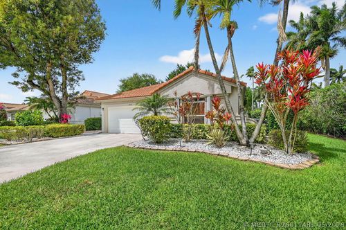 9718 Harbour Lake Cir, Boynton Beach, FL, 33437-3815 | Card Image