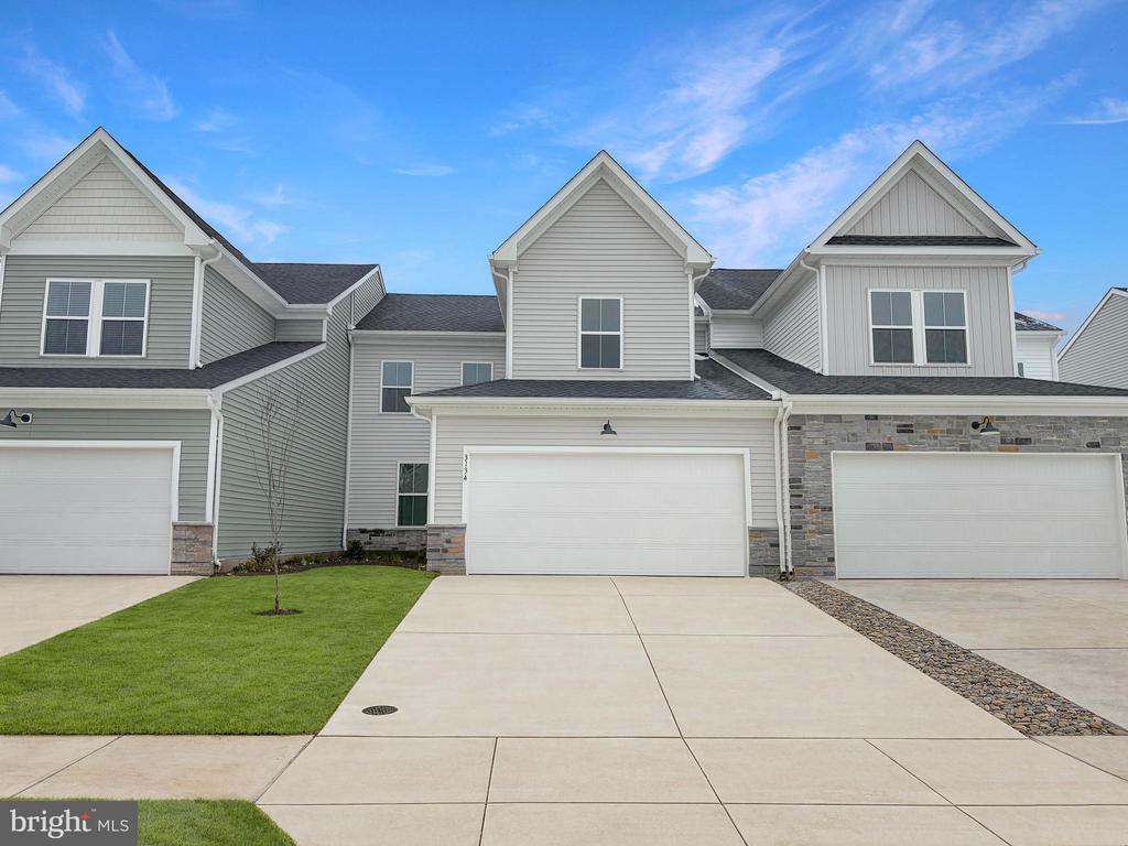 3114 Pett Level Dr, Pending in Middletown - eXp Realty