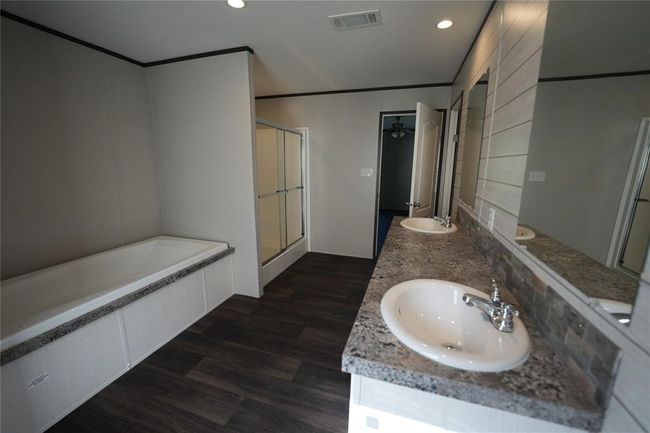 3410 King Rd, Home with 3 bedrooms, 3 bathrooms and null parking in North Zulch TX | Image 6