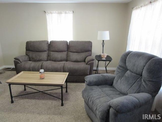 1028 E 3 Rd St, House other with 2 bedrooms, 1 bathrooms and null parking in Mount Vernon IN | Image 6