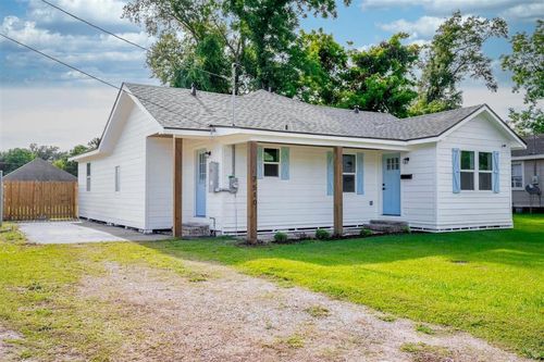 2510 Ernest St, Lake Charles, LA, 70601-7268 | Card Image