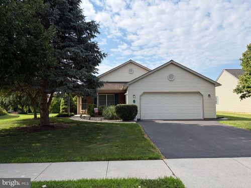 6 Rosemont Dr, MYERSTOWN, PA, 17067-3177 | Card Image