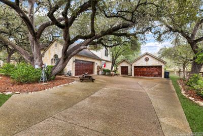 29737 No Le Hace Dr, House other with 5 bedrooms, 3 bathrooms and null parking in Fair Oaks Ranch TX | Image 2