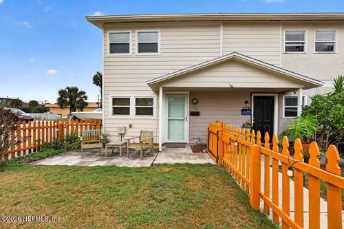 750 Cavalla Rd, Atlantic Beach, FL, 32233-3917 | Card Image