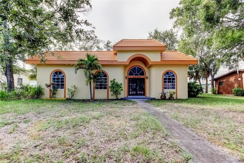 6450 1st Ave N, St Petersburg, FL, 33710-8402 | Card Image