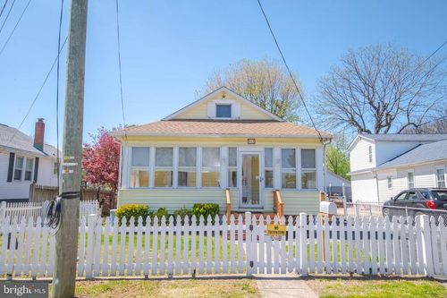 318 Lorraine Ave, BALTIMORE, MD, 21221-6817 | Card Image