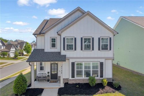 5124 Parkwood Dr, Flowery Branch, GA, 30542-1106 | Card Image