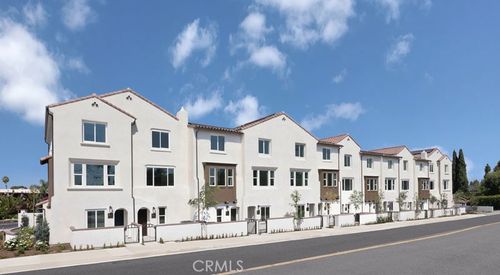 7373 Suva St, Downey, CA, 90240-2051 | Card Image