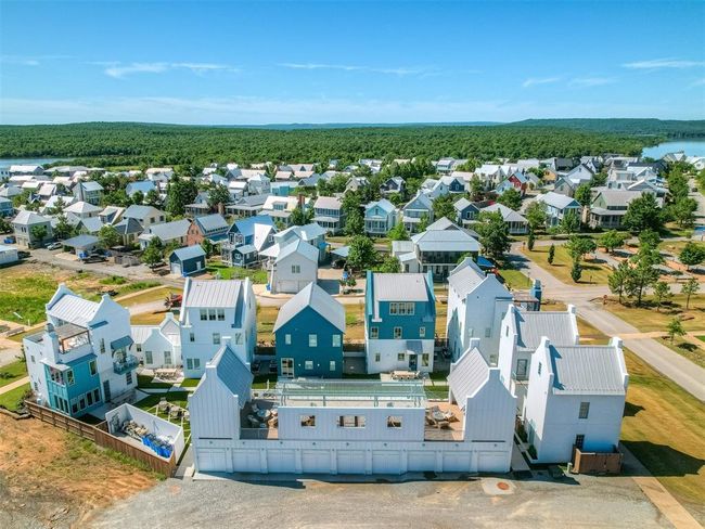 Aerial perspective of suburban area | Image 46