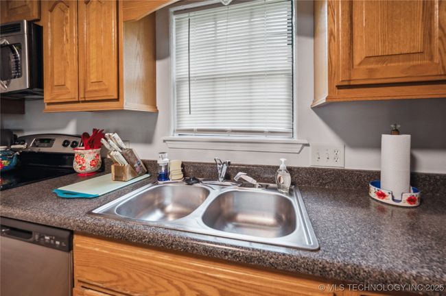 1105 S Maple Ave, House other with 3 bedrooms, 2 bathrooms and null parking in Tahlequah OK | Image 11