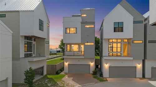 2851 Decker Pl, Houston, TX, 77003-1250 | Card Image