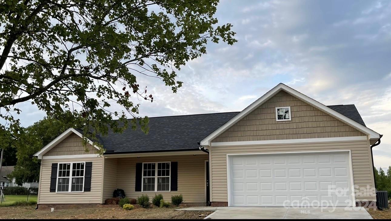 Deese St, Richfield, NC 28137