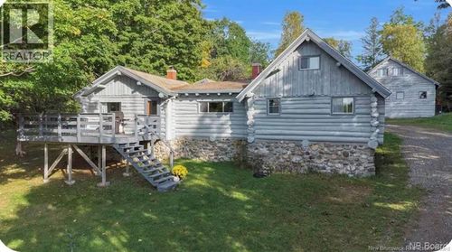 35 Hills Rd, Oak Bay, NB, E3L4K6 | Card Image