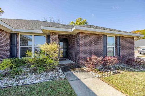 3527 Bonfire Ln, Pensacola, FL, 32526-8103 | Card Image