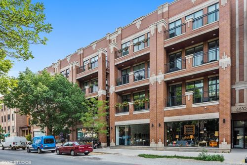 2s-4839 Damen Ave, Chicago, IL, 60625-1578 | Card Image