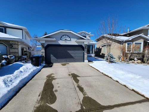 72 Hidden Vale Close Nw, Home with 3 bedrooms, 3 bathrooms and 4 parking in Calgary AB | Card Image