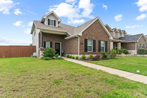 2975 Cedeno Dr, Heartland, TX, 75126-3527 | Card Image