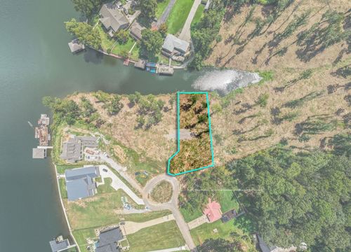 Lot 7 Donnegan Cv, Muscle Shoals, AL, 35661-4521 | Card Image
