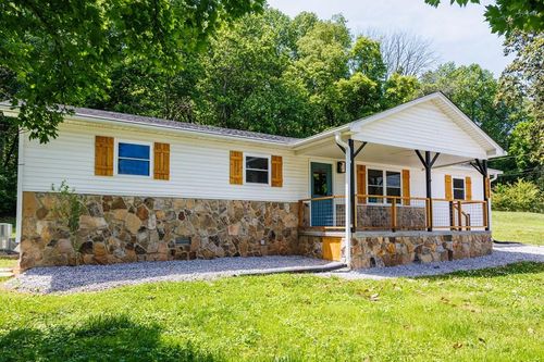 4543 S Creek Rd, Cookeville, TN, 38506-7608 | Card Image
