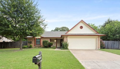 5203 Windy Meadow Dr, Arlington, TX, 76017-3314 | Card Image