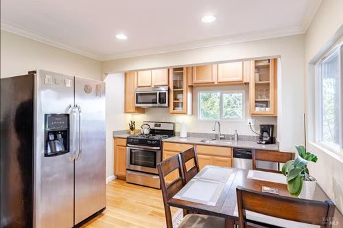 74 Briar Rd, Kentfield, CA, 94904-2806 | Card Image