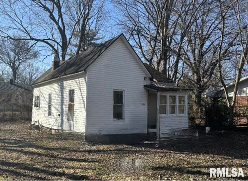 909 W Sycamore St, Carbondale, IL, 62901-1128 | Card Image