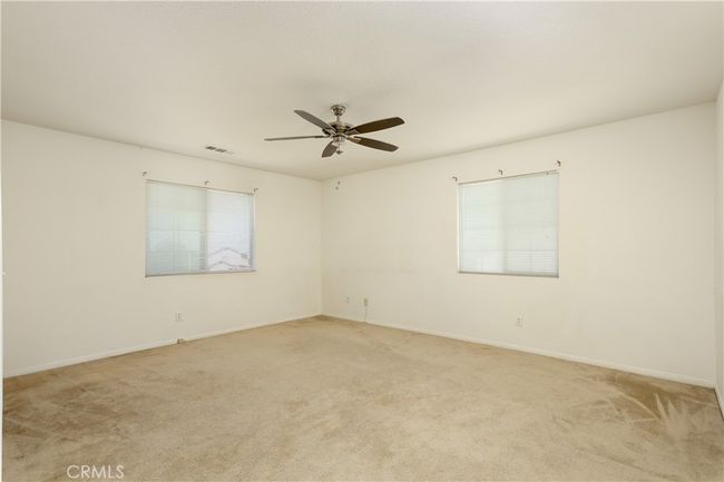 7556 W Avenue L11, House other with 5 bedrooms, 3 bathrooms and 2 parking in Lancaster CA | Image 13