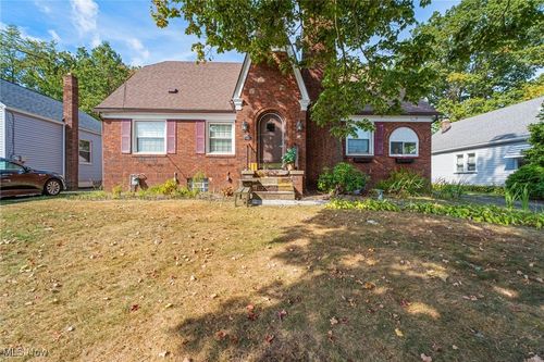 28 Terrace Dr, Youngstown, OH, 44512-2133 | Card Image