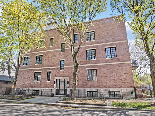 2w-1955 W Barry Ave, Chicago, IL, 60657-2190 | Card Image