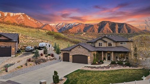 200 S Mahogany Way, Elk Ridge, UT, 84651-5689 | Card Image