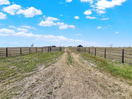 6446 Mensik Rd, Schulenburg, TX, 78956 | Card Image